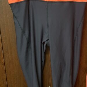 Active USA Black and Orange Leggings size L